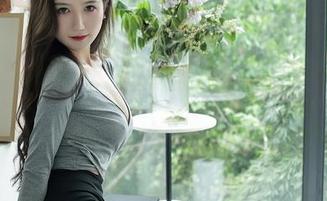 秀人网 – 今天又拿到了奈汐酱nice的白衬衫更新，有些细节是我心中的“小确幸”了。