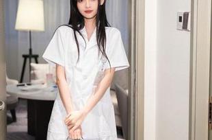 秀人网 – 张思允Nice职业装合集：挖掘职场里那些让人心动的小细节。