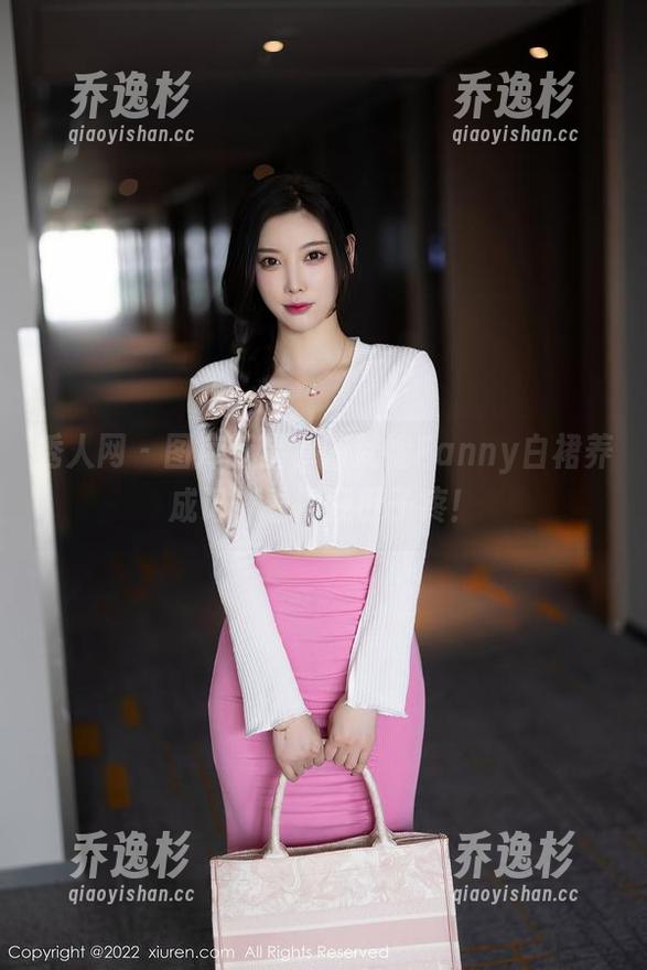 秀人网-陈梵妮Fanny 秀人网 - 图库新星,陈梵妮Fanny白裙养成记,看得我肚子疼!