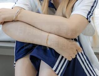 绮梦摄影 – 月月的睡衣写真：这是要将我的梦偷走吗？