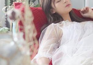 微密圈 – 羊小雪juvia献上舰长图包，六月兔女郎真的不怕被兔子追吗？