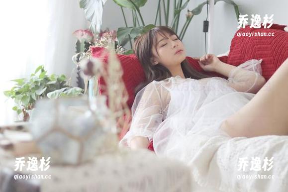 羊小雪juvia 微密圈 - 羊小雪juvia献上舰长图包,六月兔女郎真的不怕被兔子追吗?