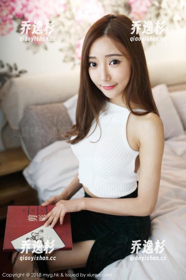 美媛馆 - 旗袍私拍合集：看王馨瑶穿得像个古代女侠？