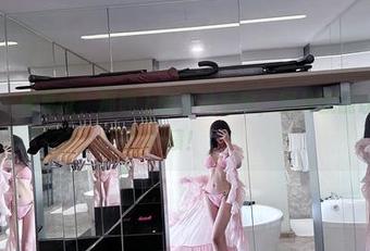 微密圈 – 看葛征，那晚上的丝袜系列，图片就能让我…啧啧！