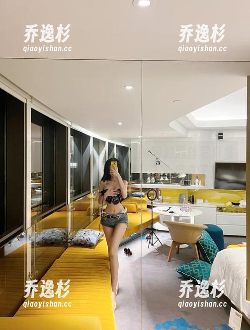 微密圈 - 葛征在线发糖！网洞黑丝写真集更新，喔哟，这次更让人心痒痒了！