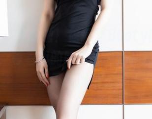 语画界 – 更新啦！徐莉芝Booty的JK写真系列，等着我的眼睛去闪烁，嘴上却只是不断呢喃。