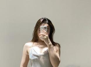 微密圈 – 铁锤姐姐在浴缸研究无圣光理论，图包里藏的是脑洞大开的趣味！