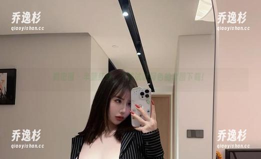 微密圈 - 半腿红丝，不妨试试阿色的套图下载！