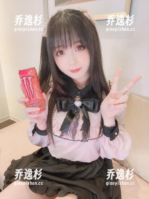 霜月shimo 霜月shimo又来狂撒福利,记得下载这些免费的加藤惠泳衣套图,你会感谢自己的选择。
